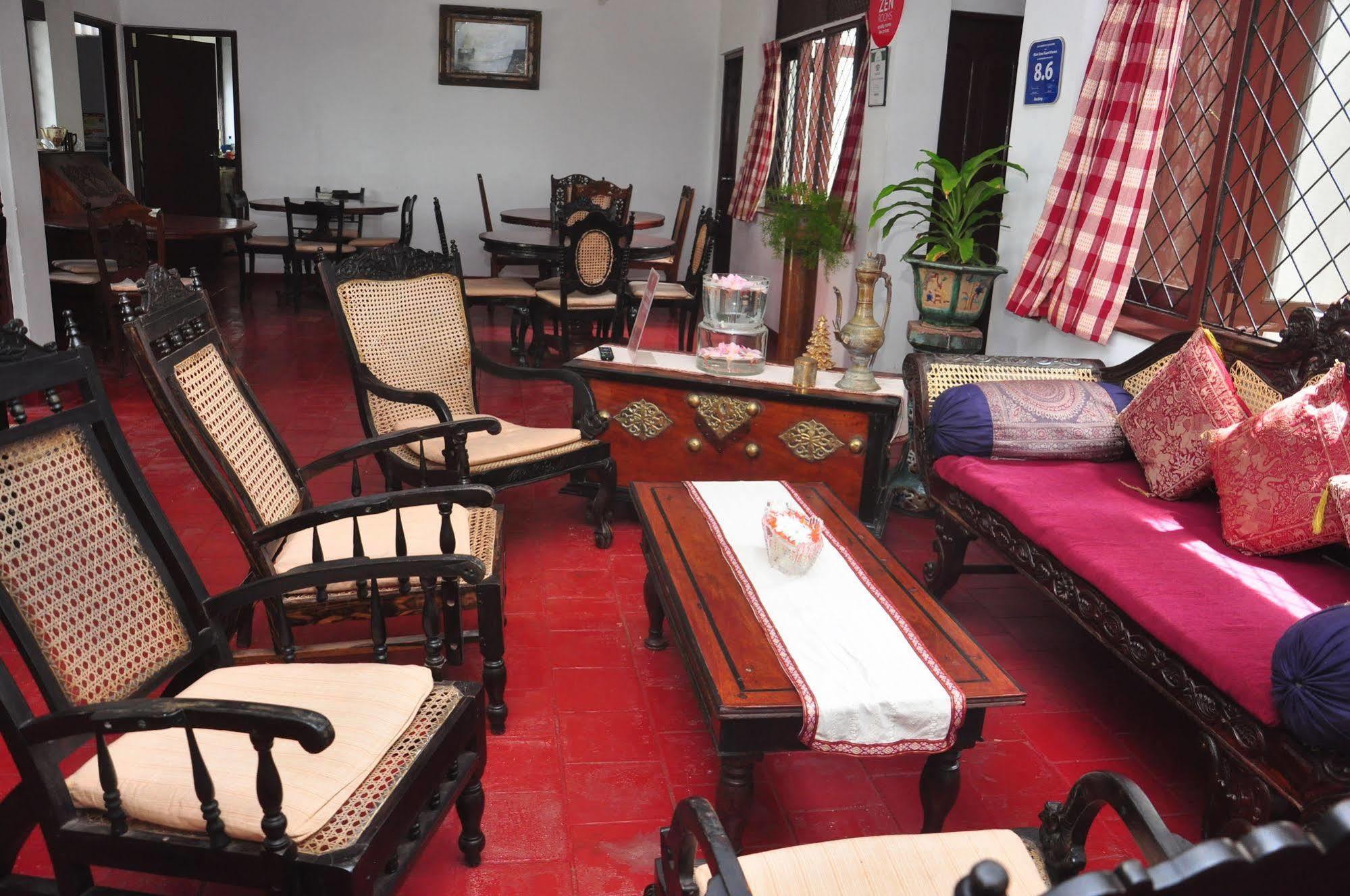 Blue Seas Guest House Dehiwala-Mount Lavinia Buitenkant foto